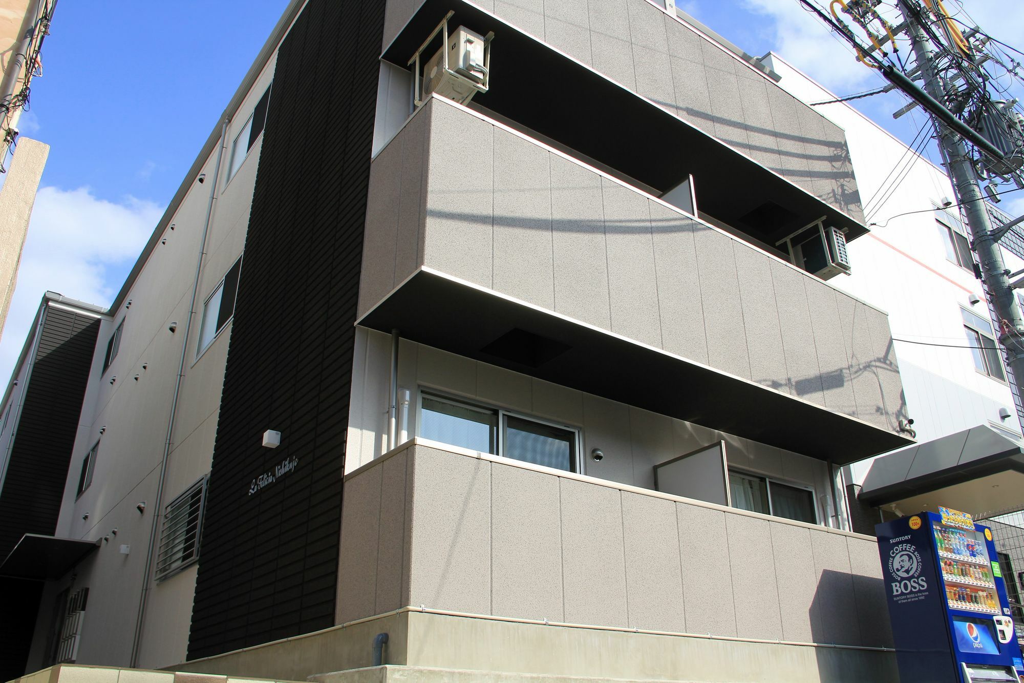 Universal Hotel Nishikujo Osaka Exterior photo